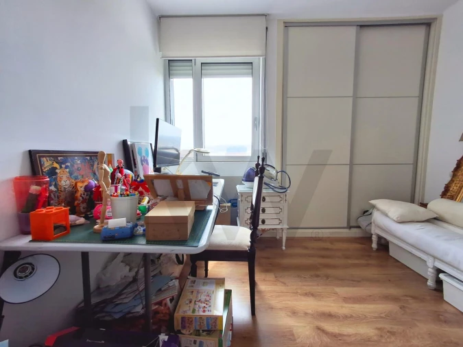 Apartamento T3 para Arrendamento em Carnide Foto 18