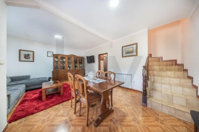 Moradia T3 para Venda em Gondoriz