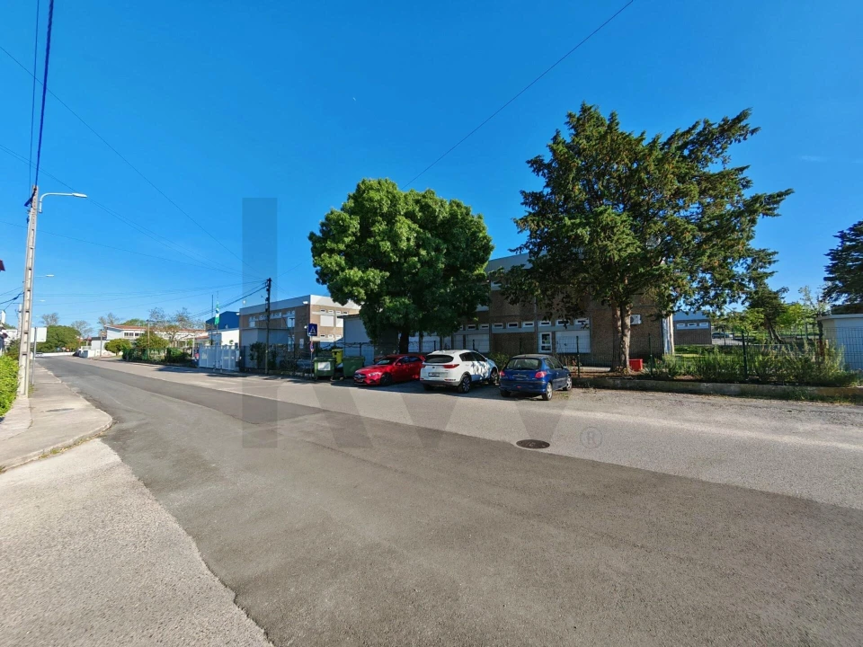 Moradia T3 para Venda em Tramagal Foto 28