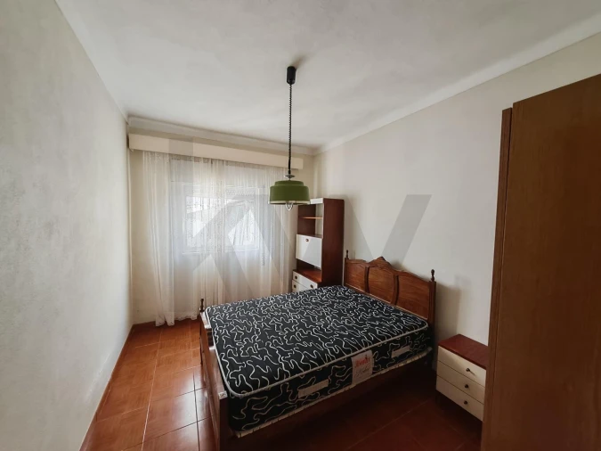 Moradia T3 para Venda em Tramagal Foto 6