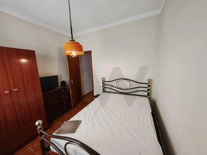 Moradia T3 para Venda em Tramagal Foto 4