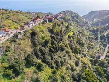 Terreno para Venda em Arco da Calheta