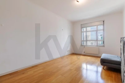 Apartamento T4 para Venda em Campolide