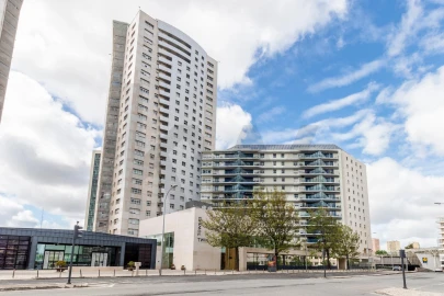 Apartamento T4 para Venda em Campolide