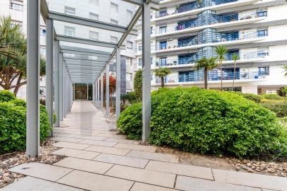 Apartamento T4 para Venda em Campolide