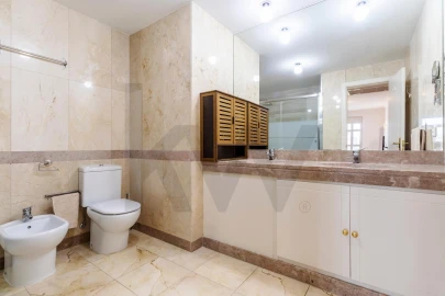 Apartamento T4 para Venda em Campolide