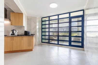 Apartamento T4 para Venda em Campolide