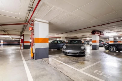 Apartamento T4 para Venda em Campolide