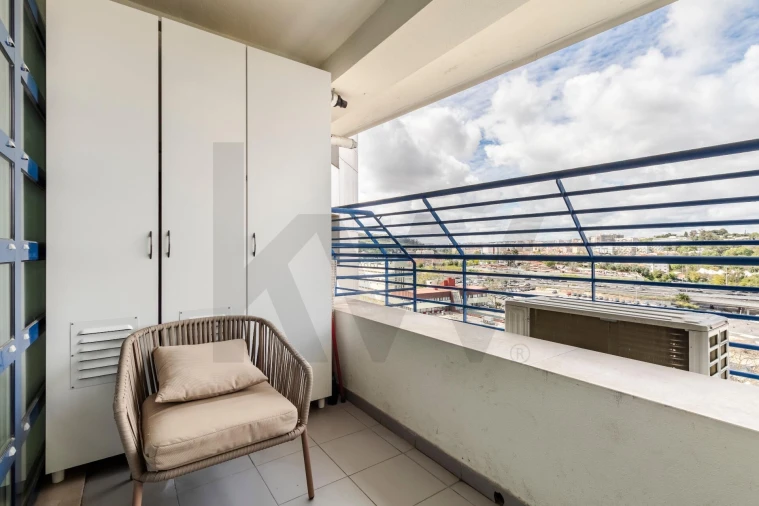 Apartamento T4 para Venda em Campolide Foto 12