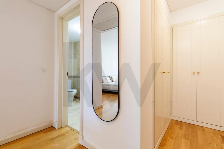 Apartamento T4 para Venda em Campolide Foto 33