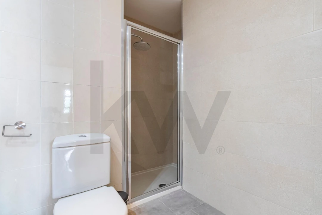 Apartamento T4 para Venda em Campolide Foto 31