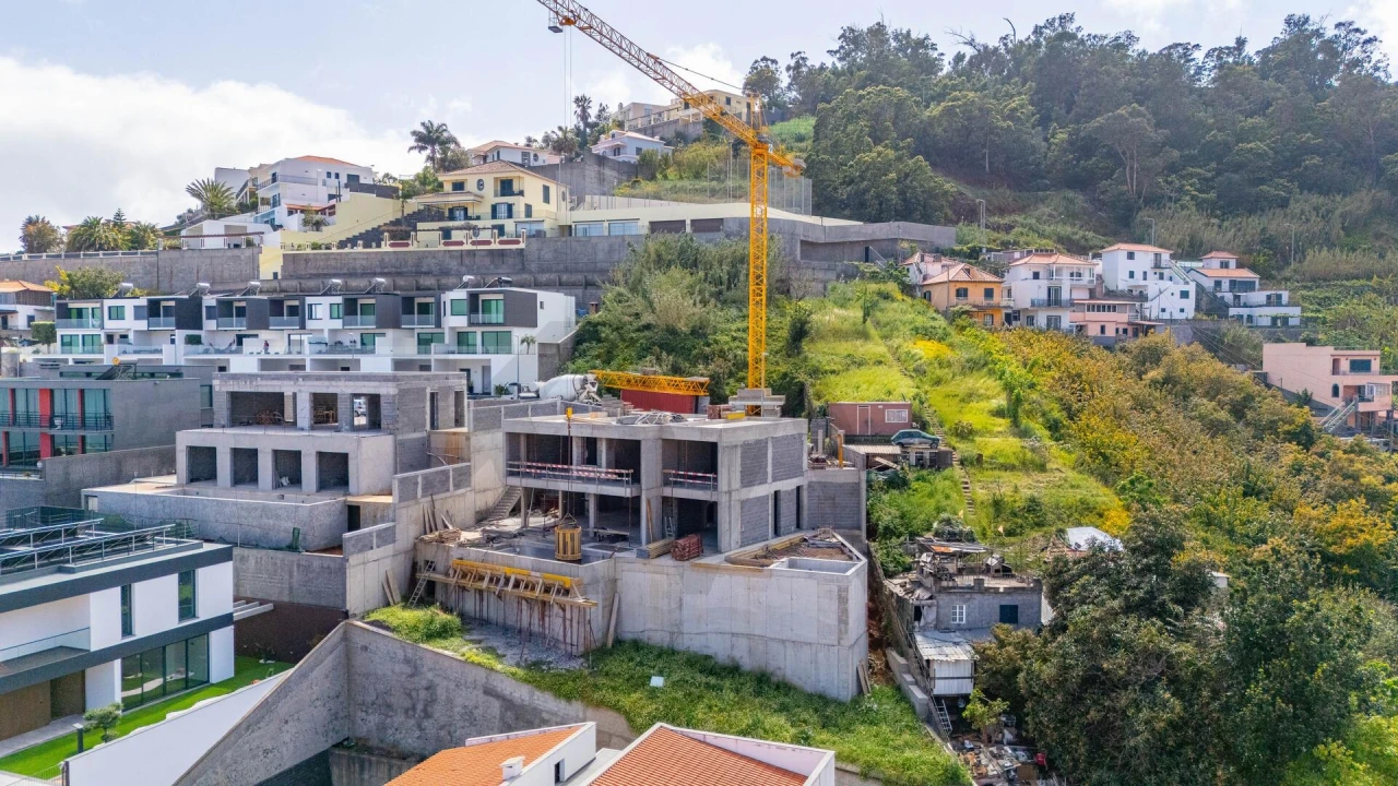 Moradia T3 para Venda em Santo Antonio Foto 29