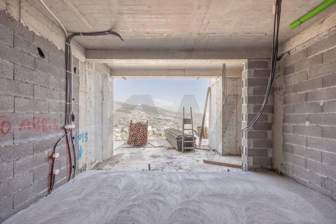 Moradia T3 para Venda em Santo Antonio Foto 31