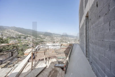 Moradia T3 para Venda em Santo Antonio