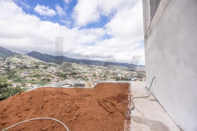 Moradia T3 para Venda em Santo Antonio