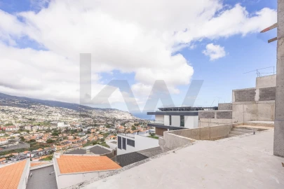 Moradia T3 para Venda em Santo Antonio