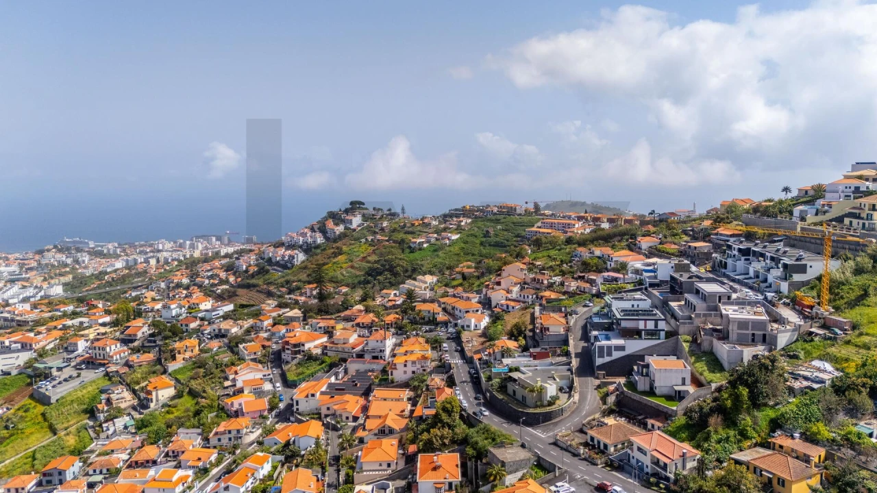 Moradia T3 para Venda em Santo Antonio Foto 2