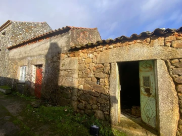 Moradia T3 para Venda em Vale de Prazeres e Mata da Rainha