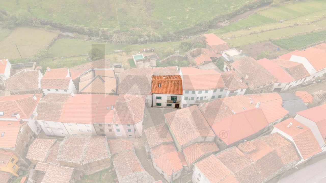 Moradia T2 para Venda em Unhais-O-Velho Foto 32