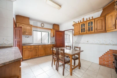 Moradia T2 para Venda em Unhais-O-Velho