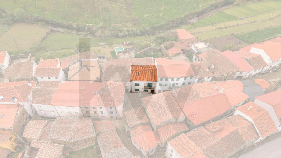 Moradia T2 para Venda em Unhais-O-Velho Foto 32