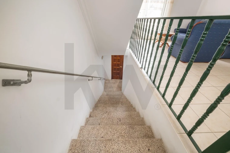 Moradia T2 para Venda em Unhais-O-Velho Foto 10