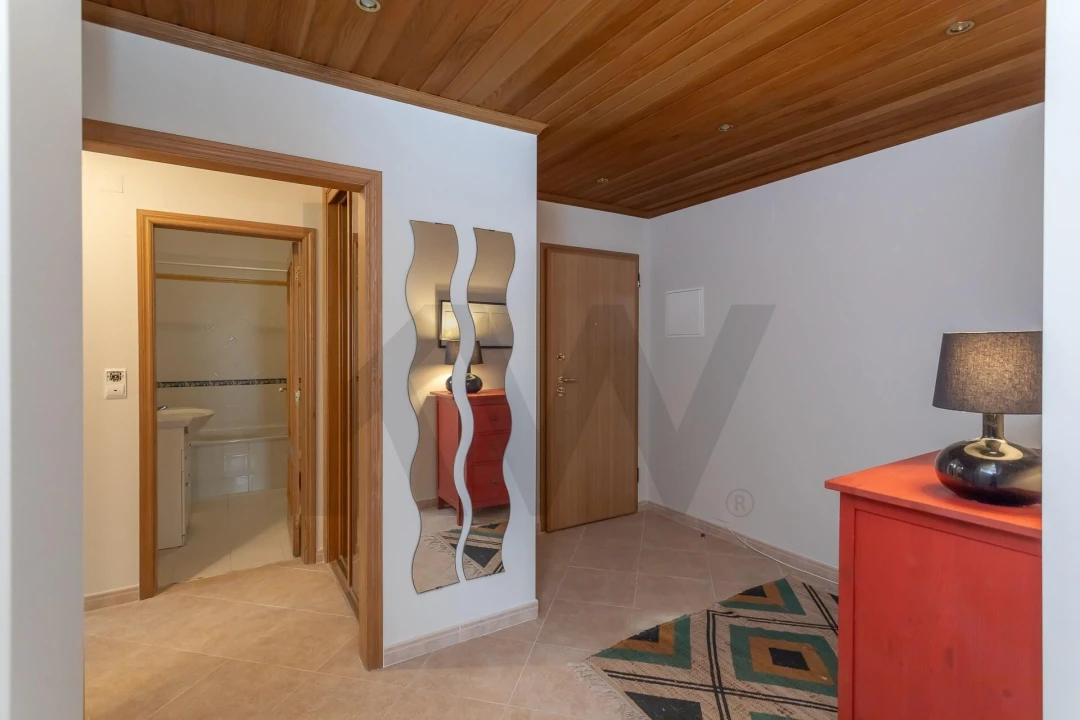 Apartamento T2 para Venda em Caparica e Trafaria Foto 4