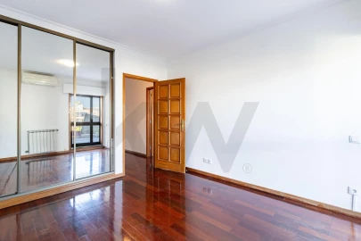 Apartamento T3 para Venda em São João da Madeira