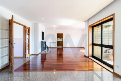 Apartamento T3 para Venda em São João da Madeira