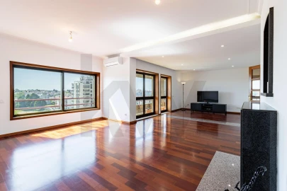 Apartamento T3 para Venda em São João da Madeira