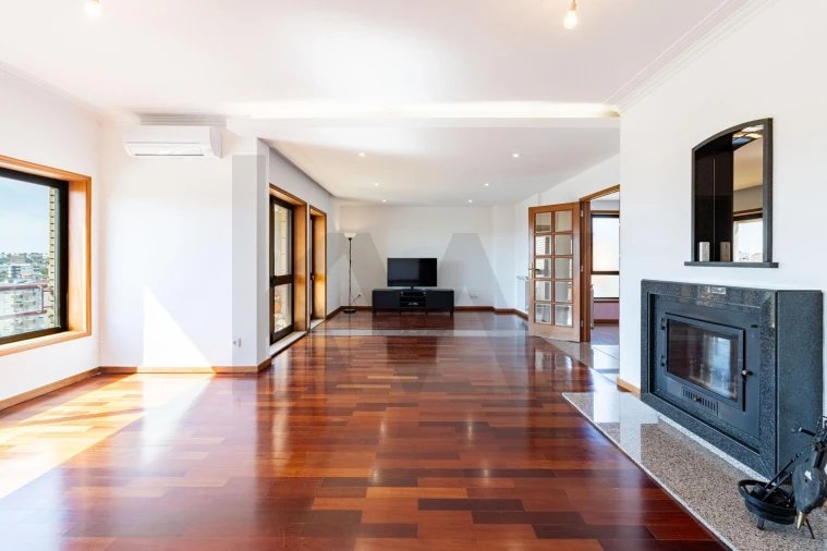 Apartamento T3 para Venda em São João da Madeira Foto 2