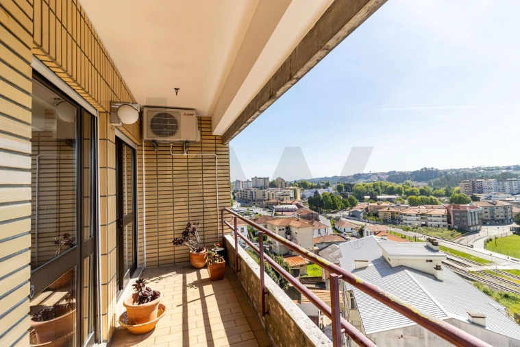 Apartamento T3 para Venda em São João da Madeira Foto 8