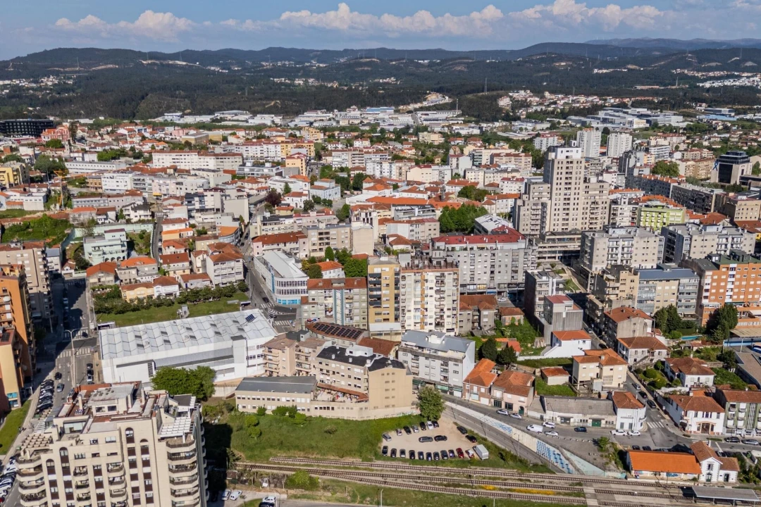 Apartamento T3 para Venda em São João da Madeira Foto 44