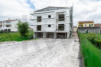 Apartamento T1 para Venda em Avelar