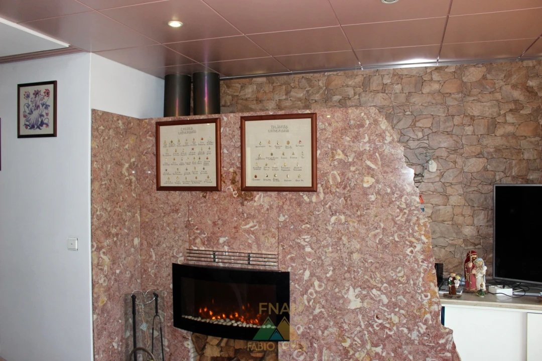 Moradia T4 para Venda em Sequeira Foto 18