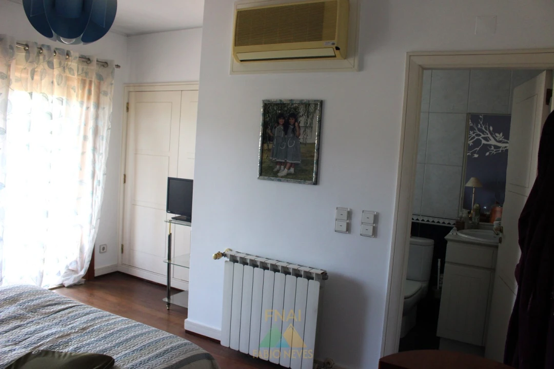 Moradia T4 para Venda em Sequeira Foto 39