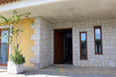 Moradia T4 para Venda em Sequeira