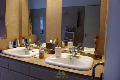 Moradia T4 para Venda em Sequeira