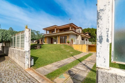 Moradia T4 para Venda em Sequeira