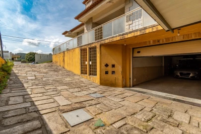 Moradia T4 para Venda em Sequeira