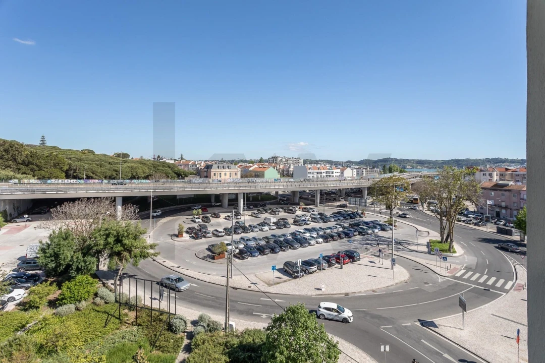 Apartamento T4 para Venda em Algés, Linda-A-Velha e Cruz Quebrada-Dafundo Foto 30