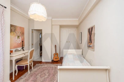 Apartamento T4 para Venda em Algés, Linda-A-Velha e Cruz Quebrada-Dafundo