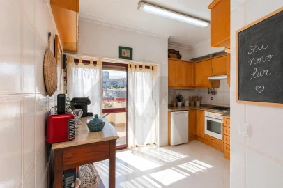 Apartamento T4 para Venda em Algés, Linda-A-Velha e Cruz Quebrada-Dafundo