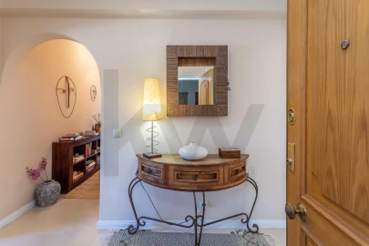 Apartamento T4 para Venda em Algés, Linda-A-Velha e Cruz Quebrada-Dafundo