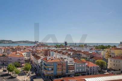 Apartamento T4 para Venda em Algés, Linda-A-Velha e Cruz Quebrada-Dafundo