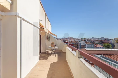 Apartamento T4 para Venda em Algés, Linda-A-Velha e Cruz Quebrada-Dafundo