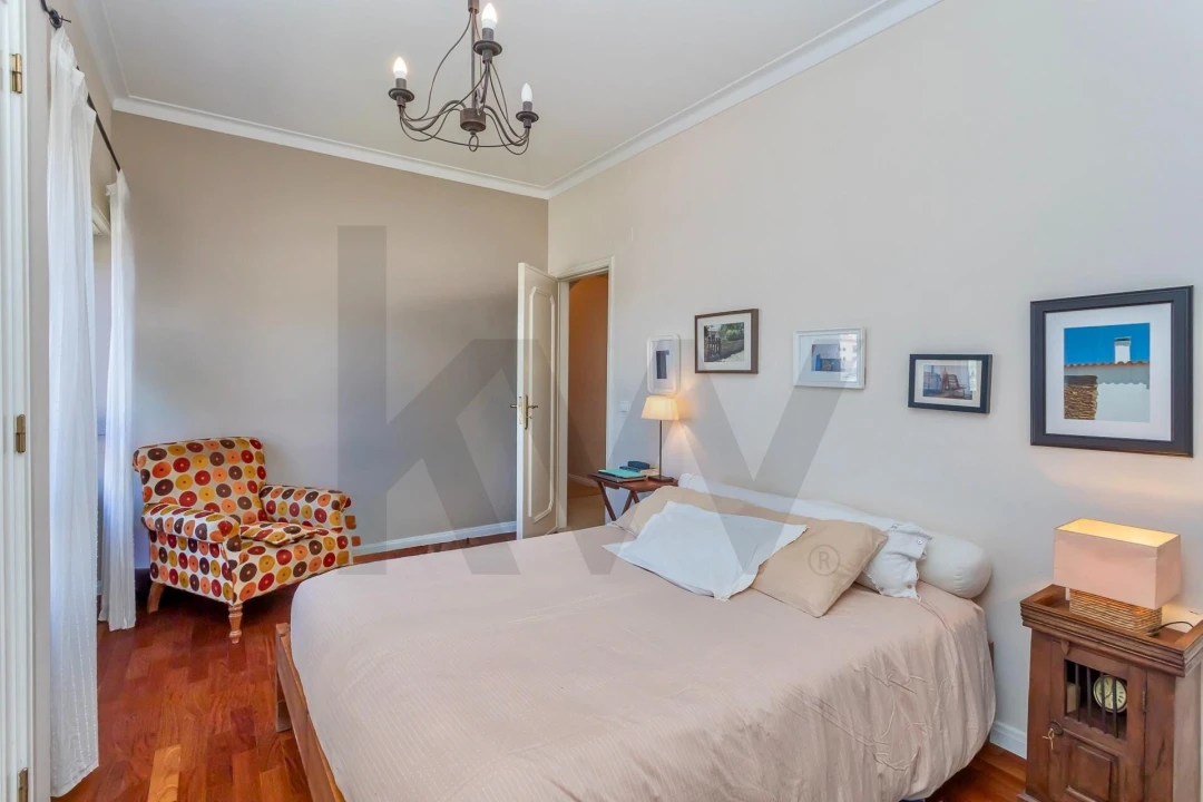 Apartamento T4 para Venda em Algés, Linda-A-Velha e Cruz Quebrada-Dafundo Foto 12