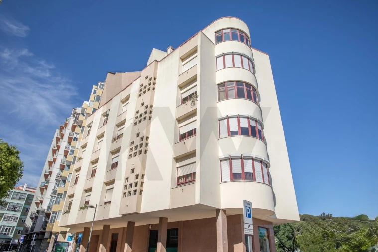 Apartamento T4 para Venda em Algés, Linda-A-Velha e Cruz Quebrada-Dafundo Foto 29