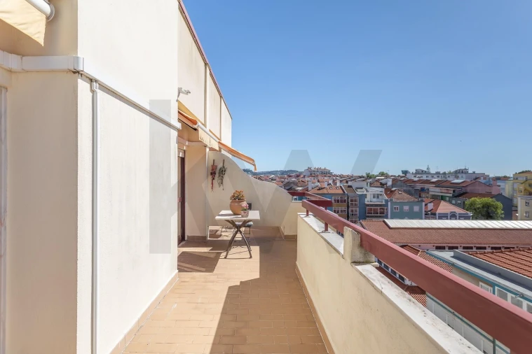 Apartamento T4 para Venda em Algés, Linda-A-Velha e Cruz Quebrada-Dafundo Foto 9