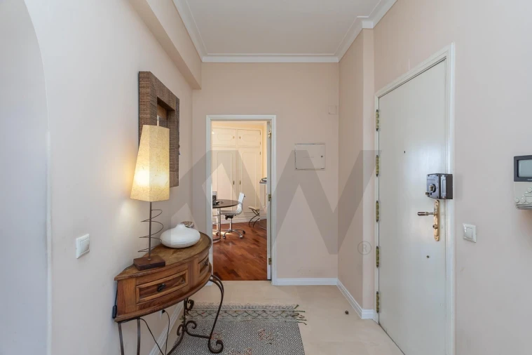 Apartamento T4 para Venda em Algés, Linda-A-Velha e Cruz Quebrada-Dafundo Foto 7